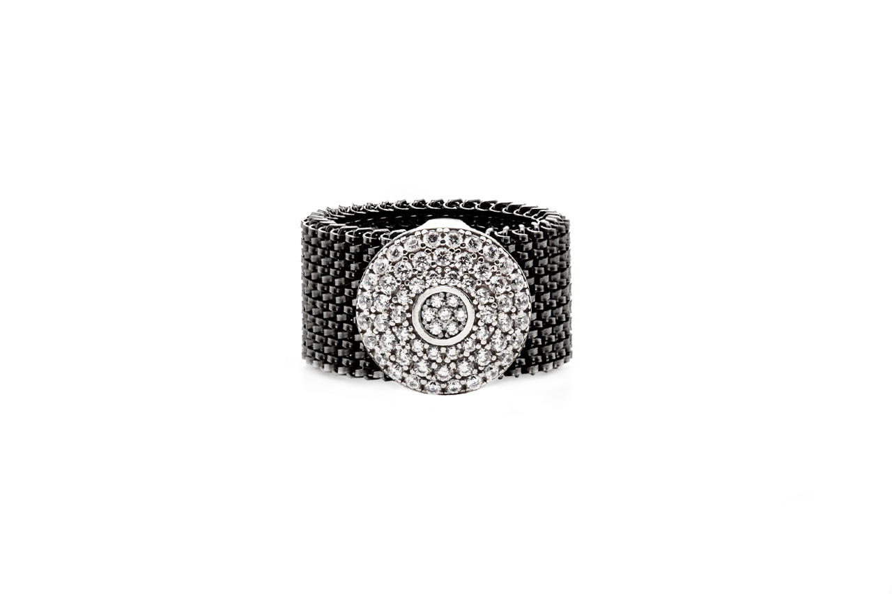 <b>Iconic Edge </b><br>Anello con pavé di zirconi