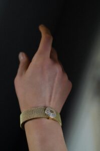 Elastic steel bracelet with decoration in Sterling Silver and zirconia pavé