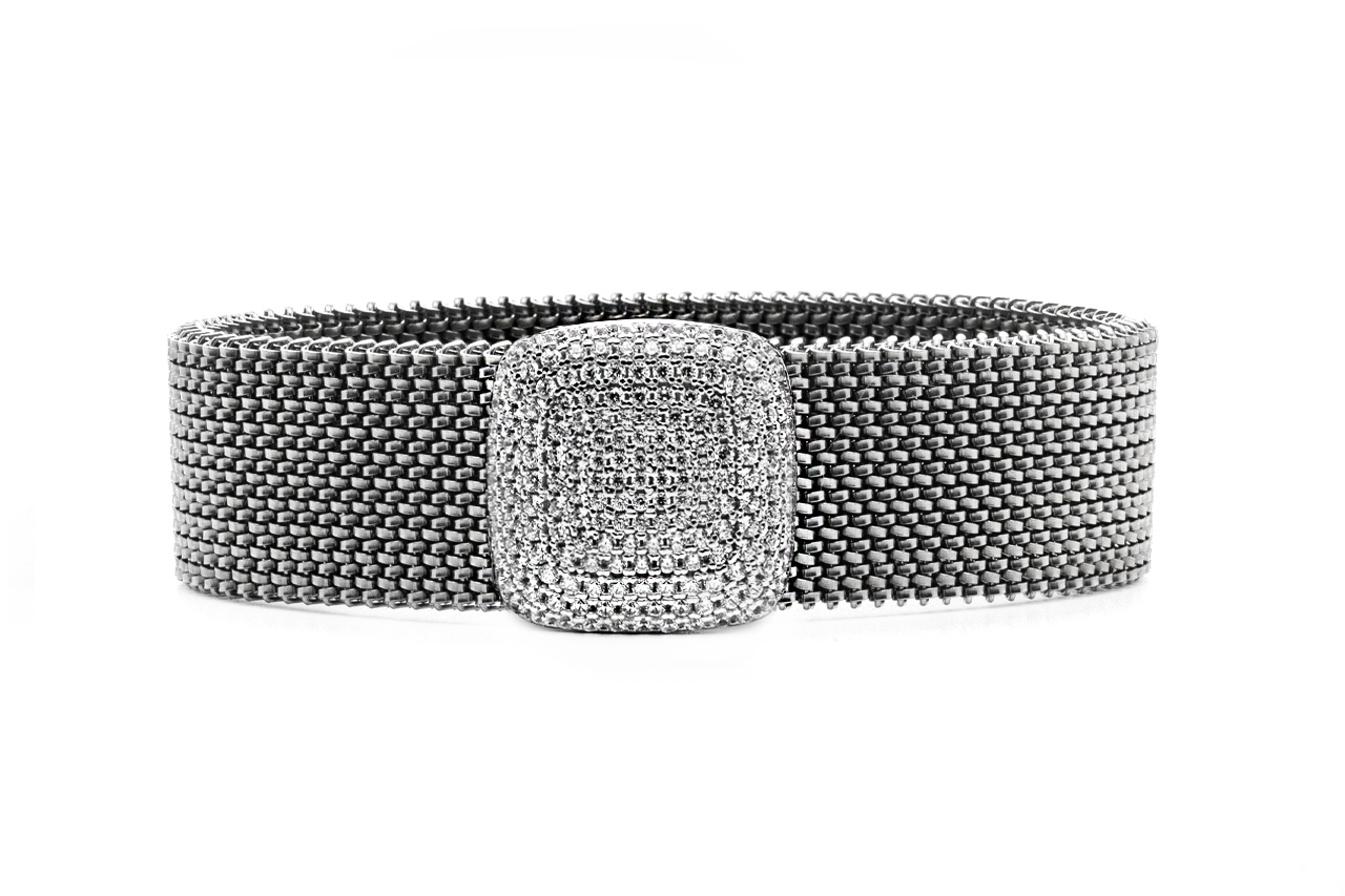 <b>Iconic Edge </b><br>Bracciale Bold con pavé di zirconi